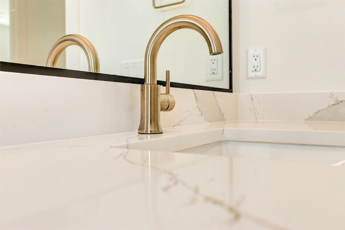 Austin, Texas, 78704, United States, 3 Bedrooms Bedrooms, ,3 BathroomsBathrooms,Residential,For Sale,1991622