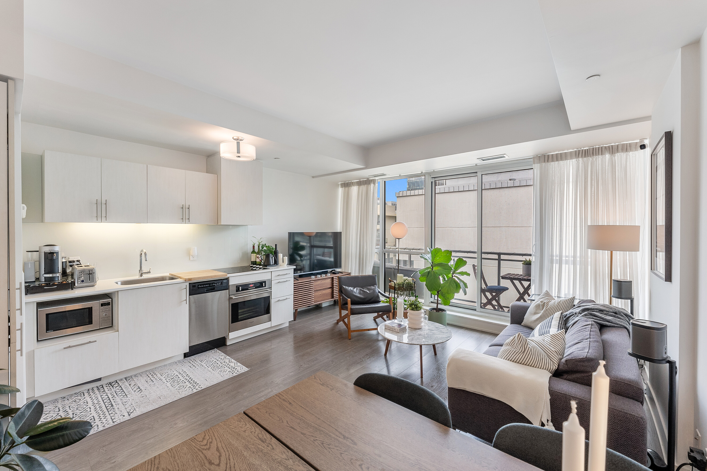  Boutique Downtown Condo - 物件實景