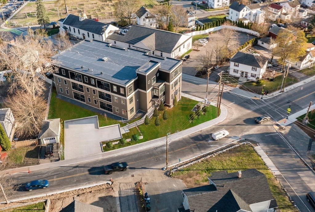 Marlborough, Massachusetts, 01752, United States, 2 Bedrooms Bedrooms, ,3 BathroomsBathrooms,Residential,For Sale,1997186