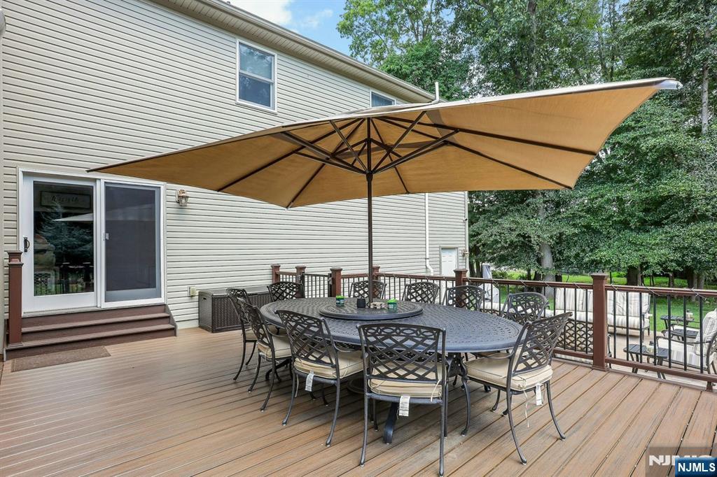 Old Tappan, New Jersey, 07675, United States, 4 Bedrooms Bedrooms, ,3 BathroomsBathrooms,Residential,For Sale,1906748