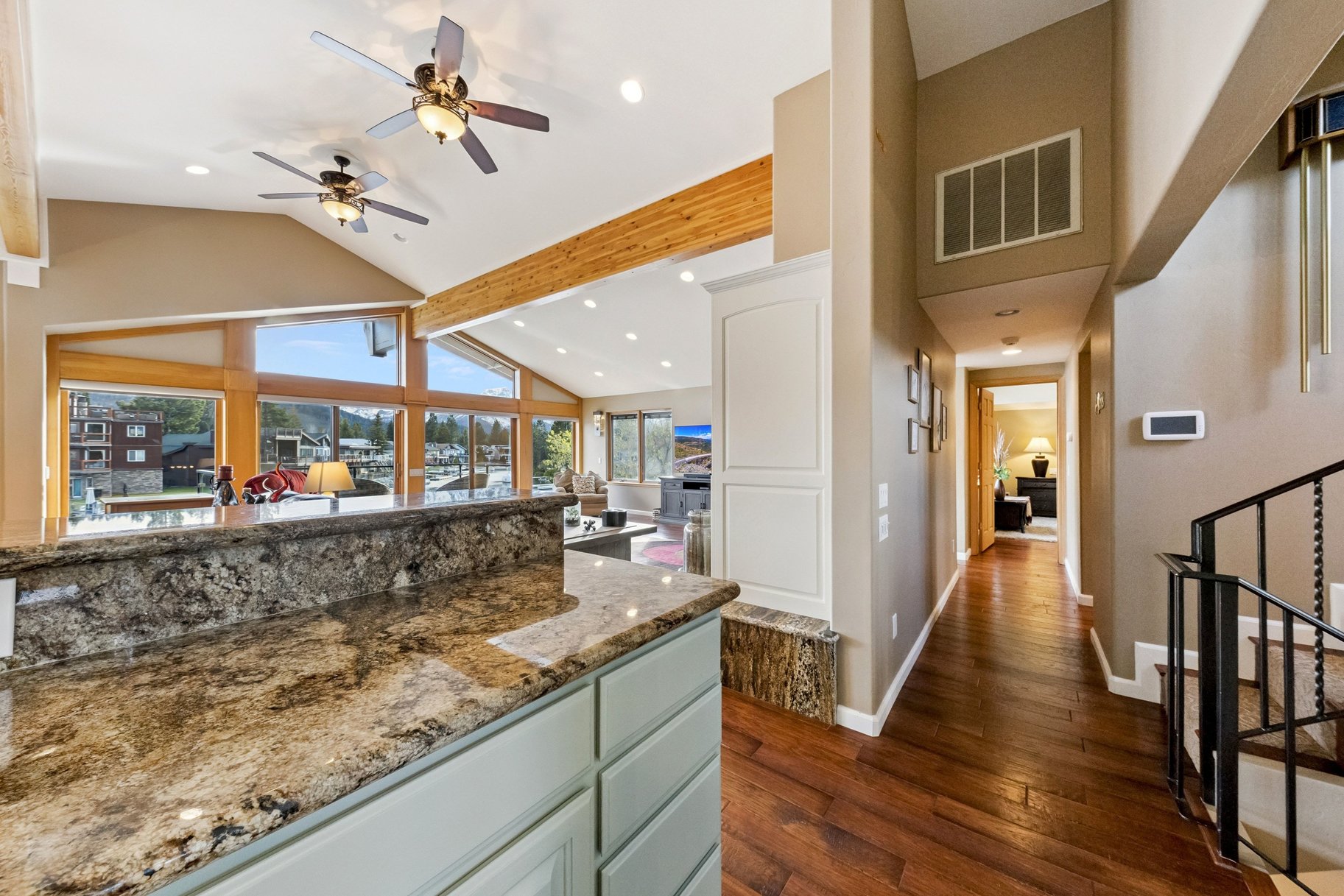  Lake Living in the Tahoe Keys includes Large dock, Party Deck and Views - 物件實景