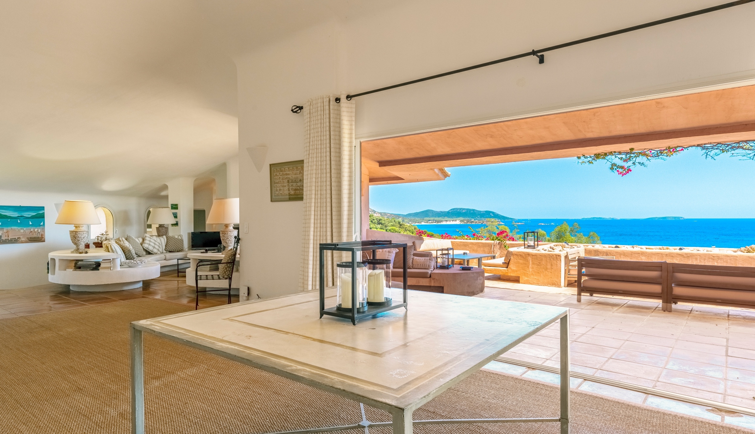  For sale : Superb property with panoramic sea view - Private estate of Punta d