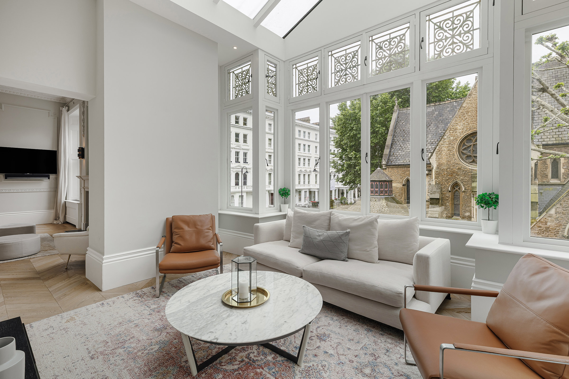 A Grand Lateral Apartment with Direct Lift Access in South Kensington - 物件實景