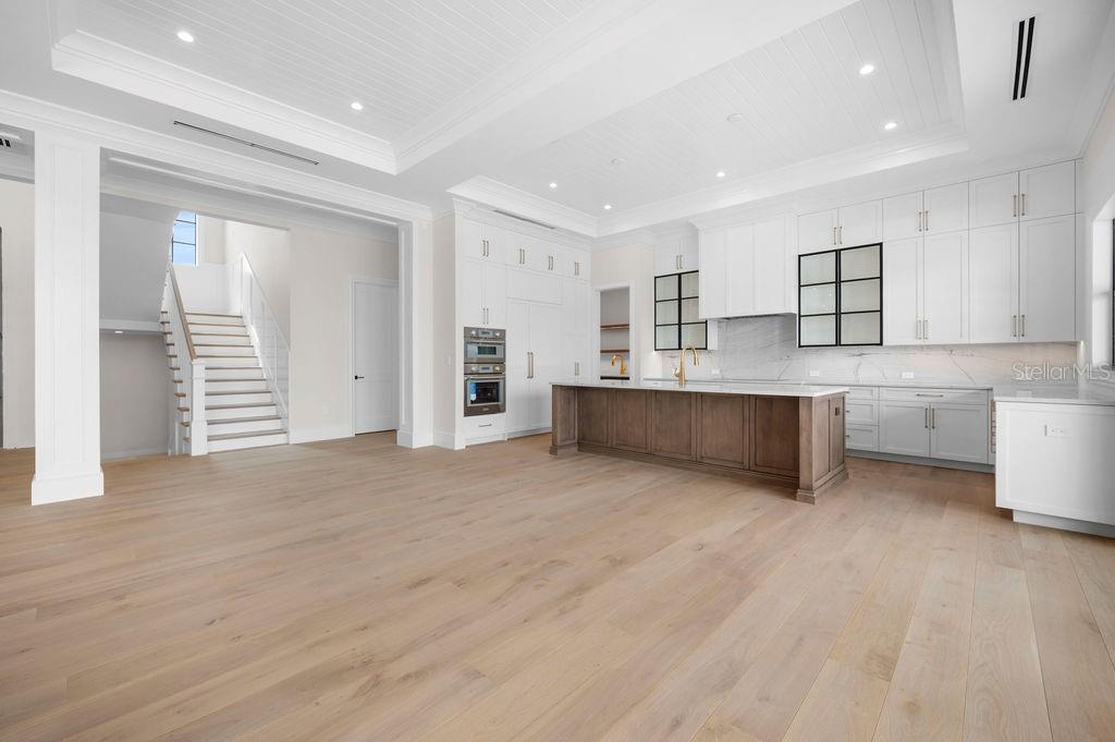 3621 San Remo Terrace, Sarasota, Florida, 34239, United States, 5 Bedrooms Bedrooms, ,7 BathroomsBathrooms,Residential,For Sale,3621 San Remo Terrace,1627164