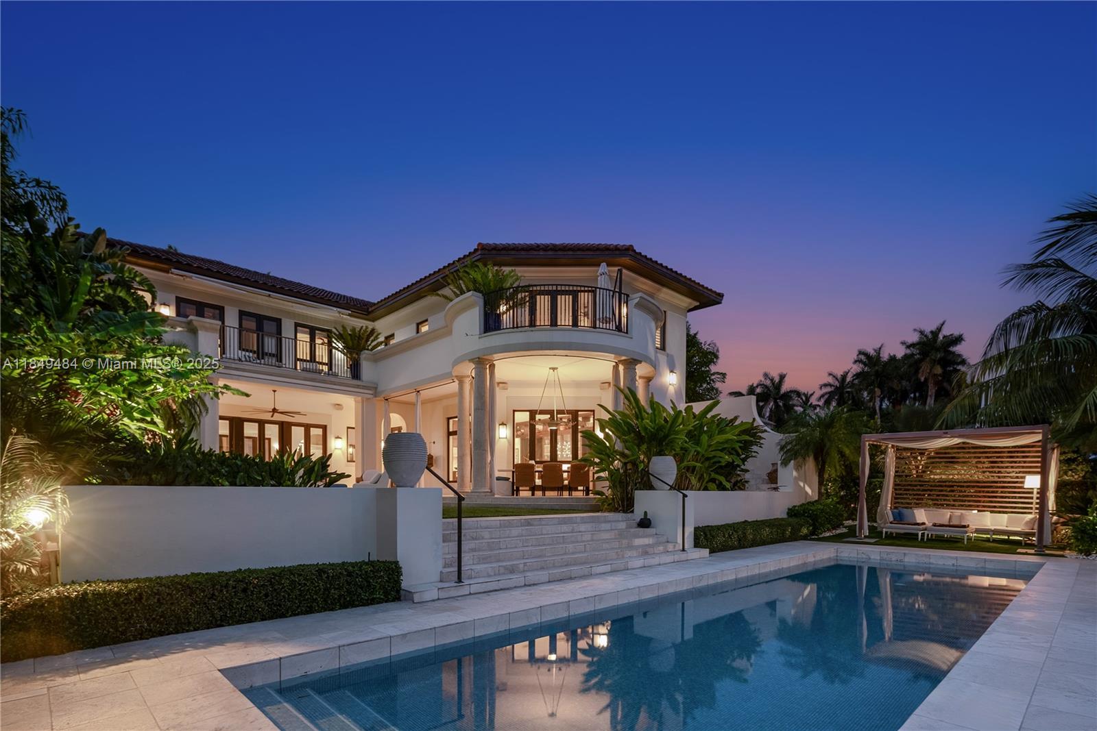 Miami Beach, Florida, 33140, United States, 6 Bedrooms Bedrooms, ,7 BathroomsBathrooms,Residential,For Sale,1927526