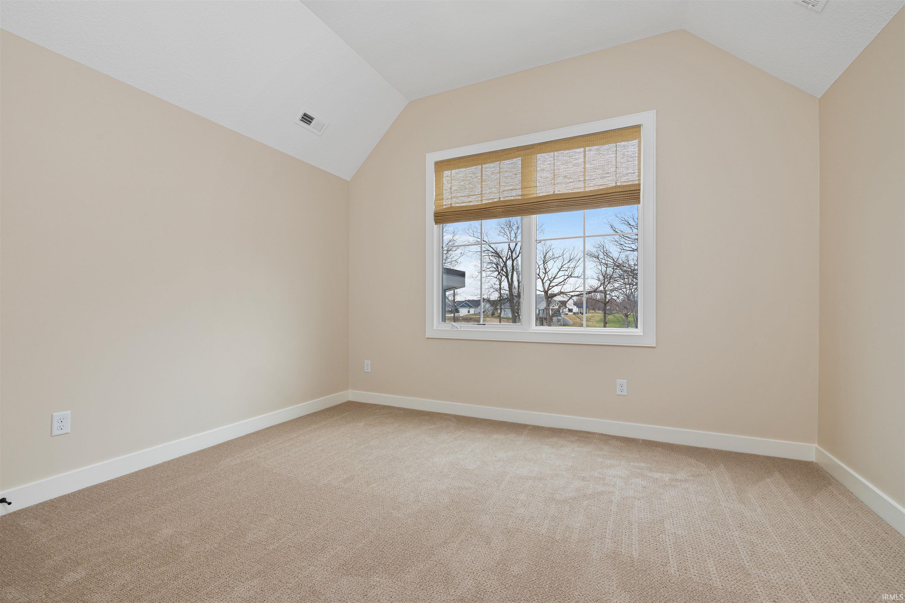 Leo, Indiana, 46765, United States, 5 Bedrooms Bedrooms, ,4 BathroomsBathrooms,Residential,For Sale,1981787