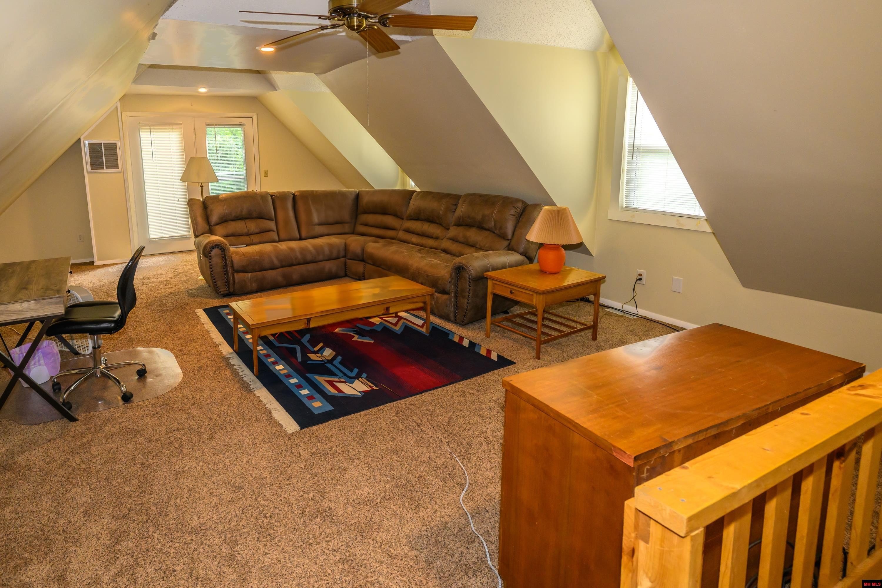 Mountain Home, Arkansas, 72653, United States, 3 Bedrooms Bedrooms, ,3 BathroomsBathrooms,Residential,For Sale,1895222
