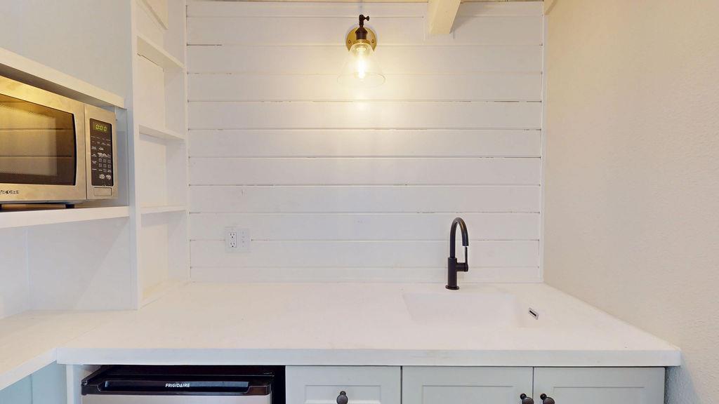 Grass Valley, California, 95945, United States, 2 Bedrooms Bedrooms, ,3 BathroomsBathrooms,Residential,For Sale,1976579