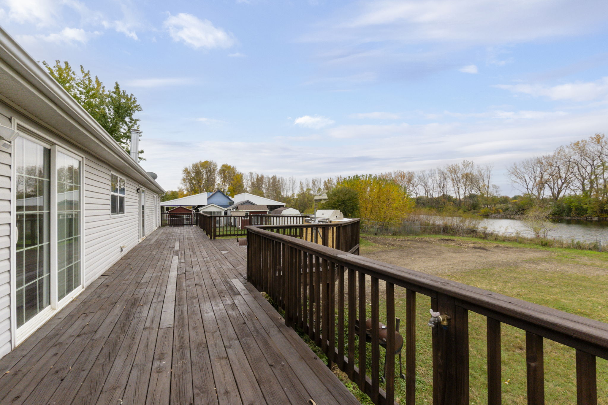 Clear Lake, Iowa, 50428, United States, 5 Bedrooms Bedrooms, ,3 BathroomsBathrooms,Residential,For Sale,1982765