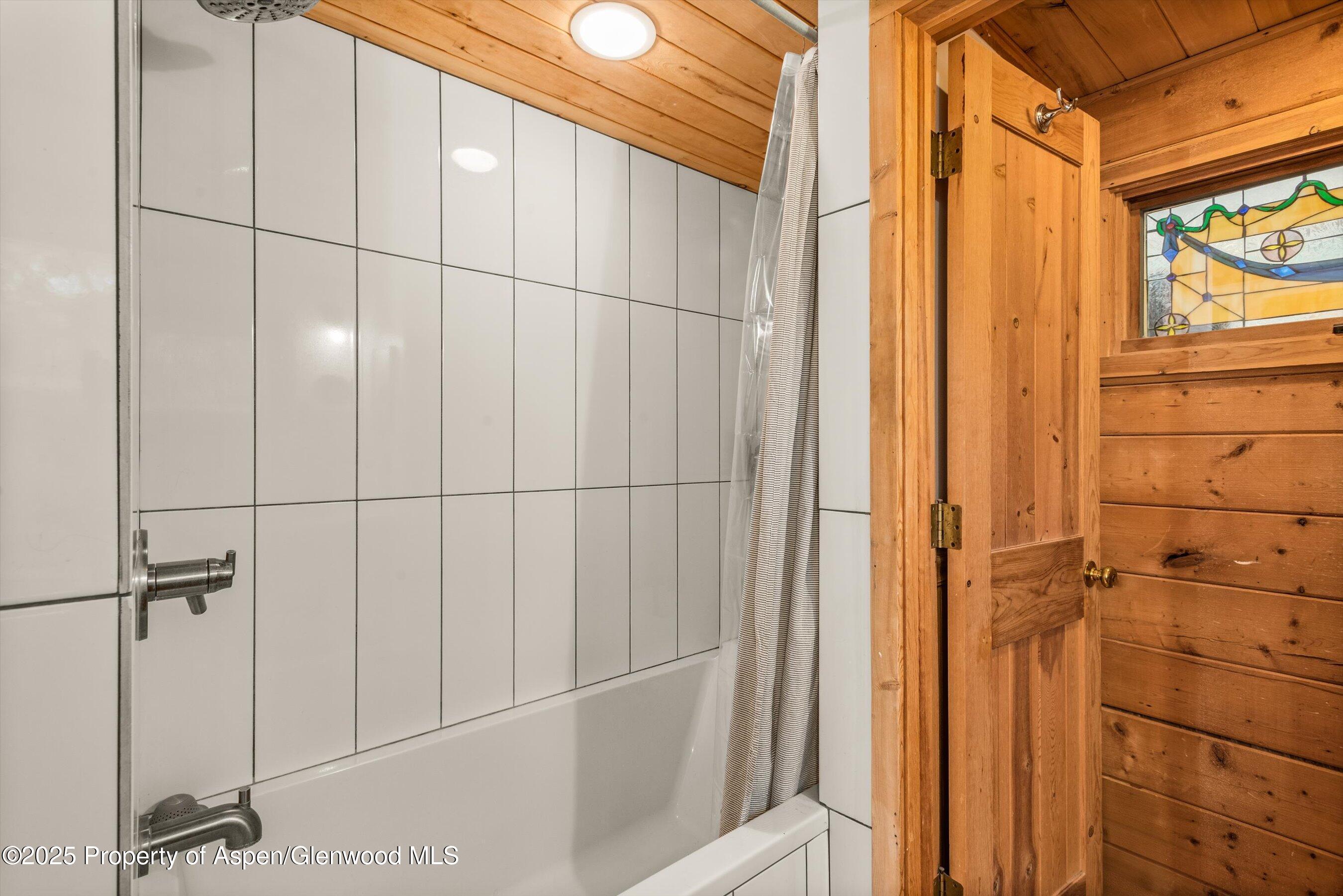 Carbondale, Colorado, 81623, United States, 3 Bedrooms Bedrooms, ,2 BathroomsBathrooms,Residential,For Sale,1989332