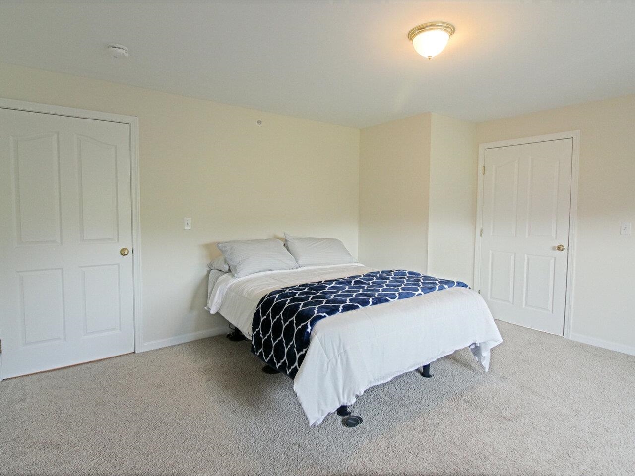 Burlington, Vermont, 05408, United States, 2 Bedrooms Bedrooms, ,2 BathroomsBathrooms,Residential,For Sale,1902204