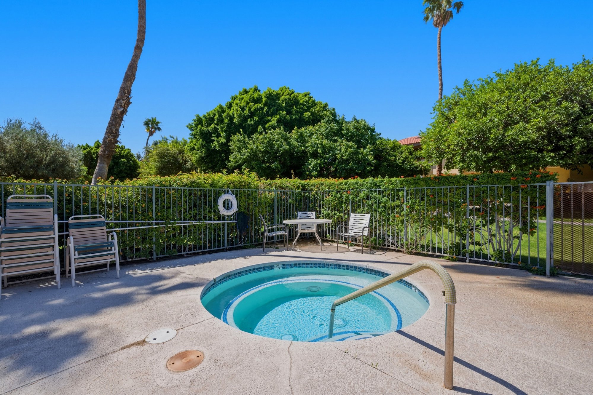  Mid-Century Fixer in Palm Springs Country Club - 物件實景