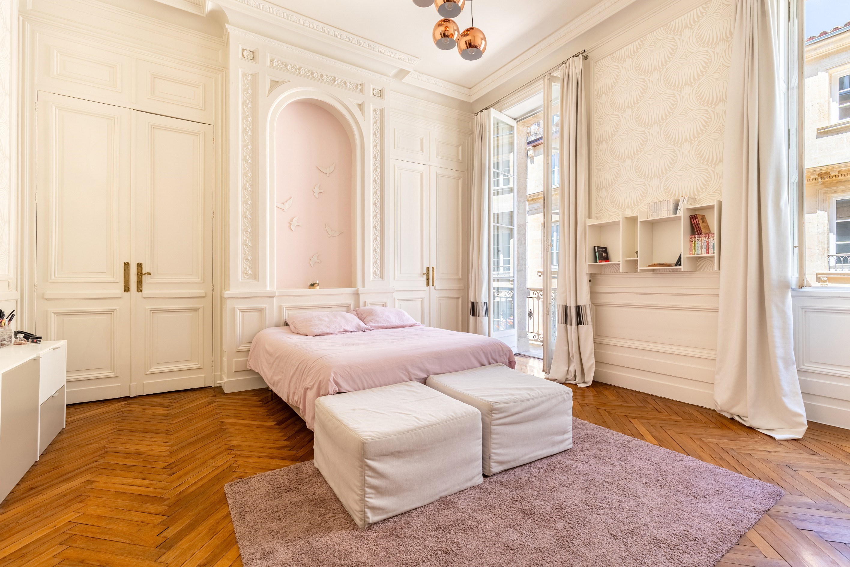  BORDEAUX CITY CENTER – ELEGANT TOWN FURNISHED APARTMENT WITH BALCONIES & ELEVAT… - 物件實景