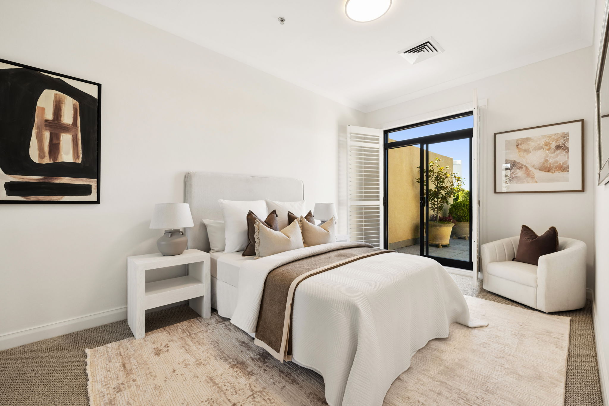  805/2 Darling Point Road, Darling Point - 物件實景