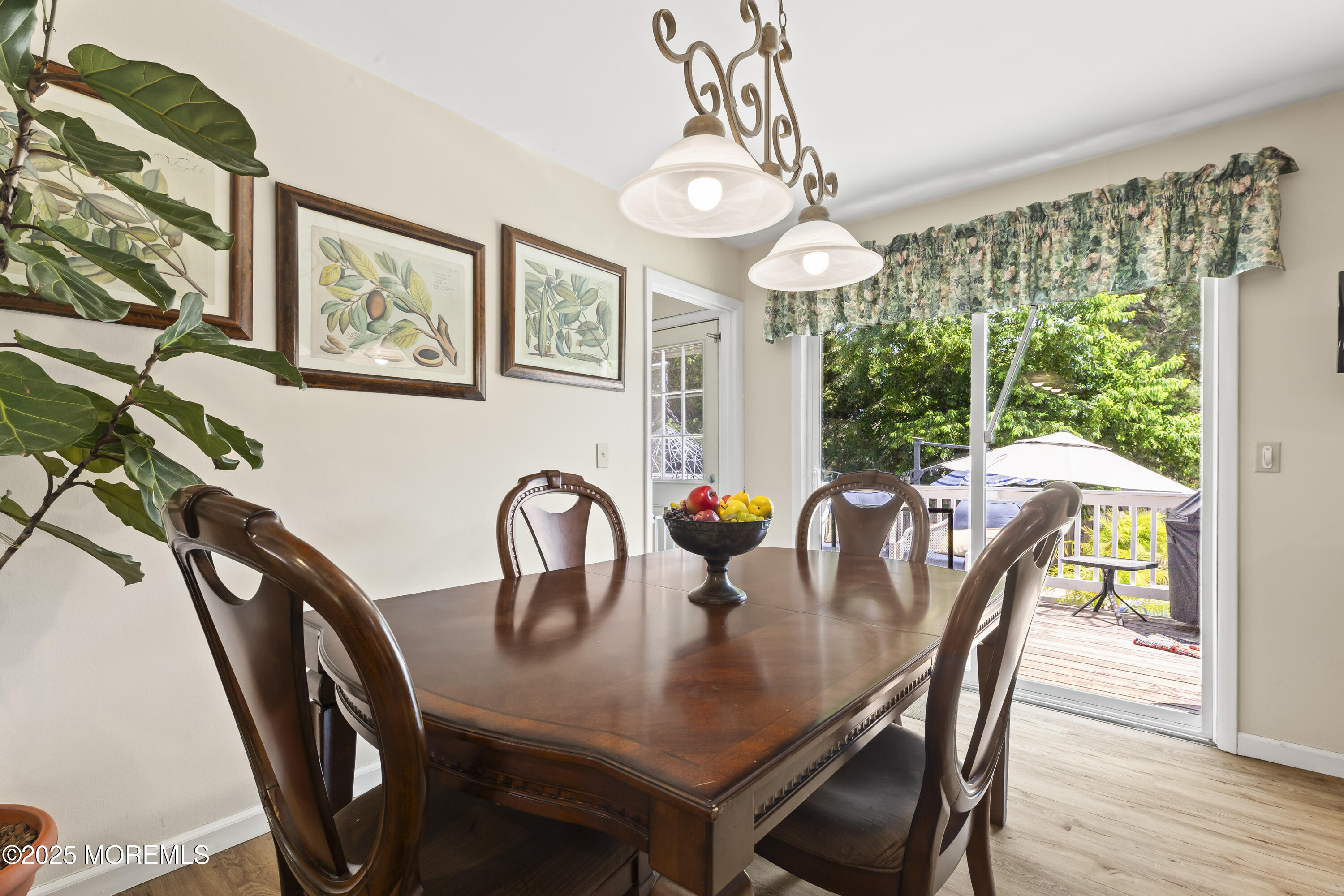 Toms River, New Jersey, 08757, United States, 3 Bedrooms Bedrooms, ,2 BathroomsBathrooms,Residential,For Sale,1875361