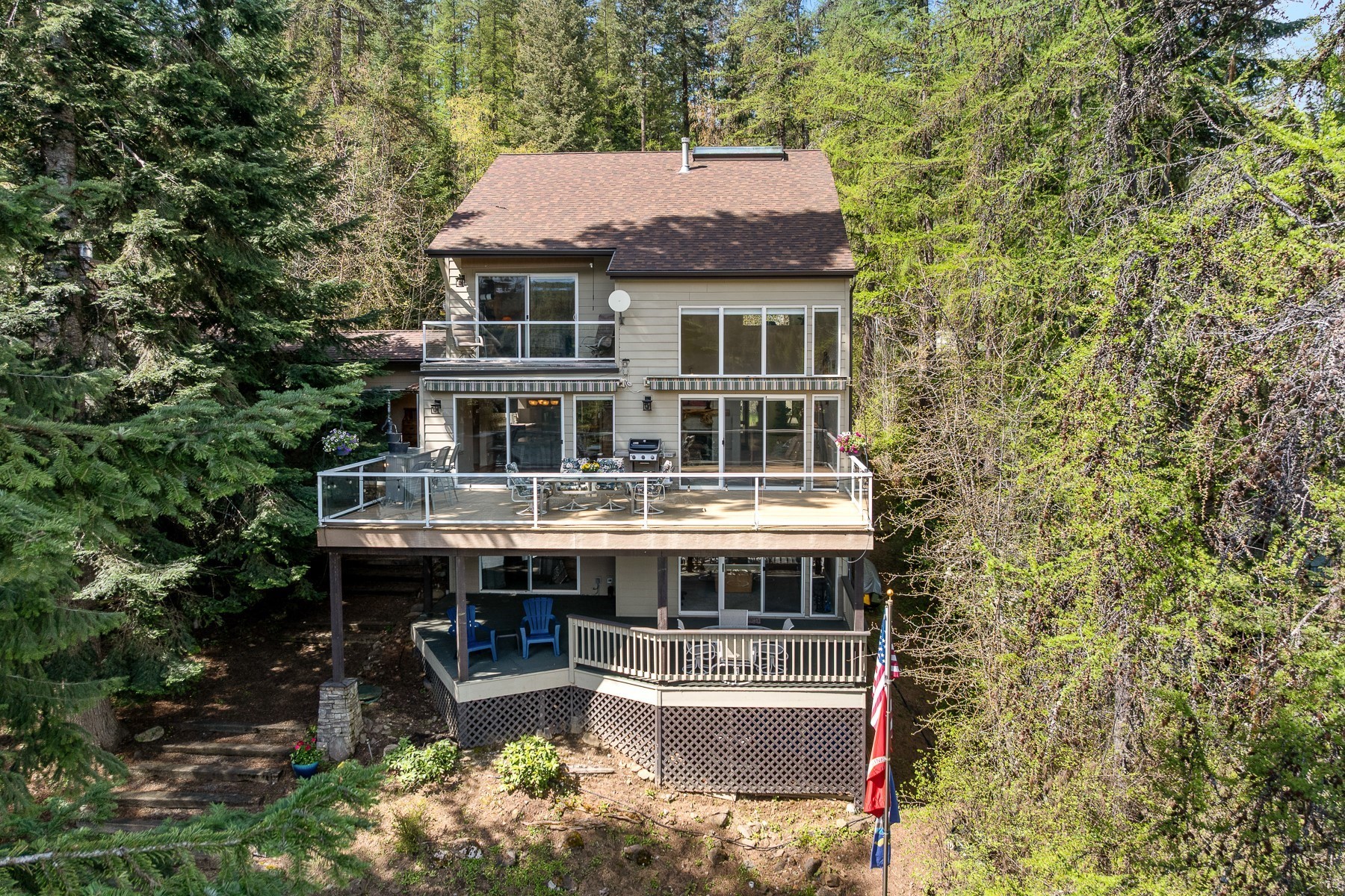  Hayden Lake Year Round Waterfront Living - 物件實景