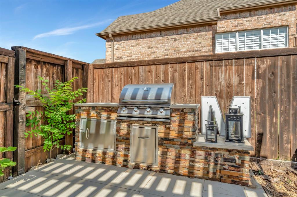 Highland Village, Texas, 75077, United States, 4 Bedrooms Bedrooms, ,3 BathroomsBathrooms,Residential,For Sale,1828094