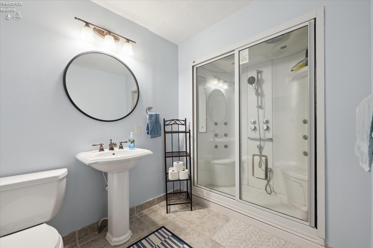 Put-In-Bay, Ohio, 43456, United States, 5 Bedrooms Bedrooms, ,3 BathroomsBathrooms,Residential,For Sale,1979918