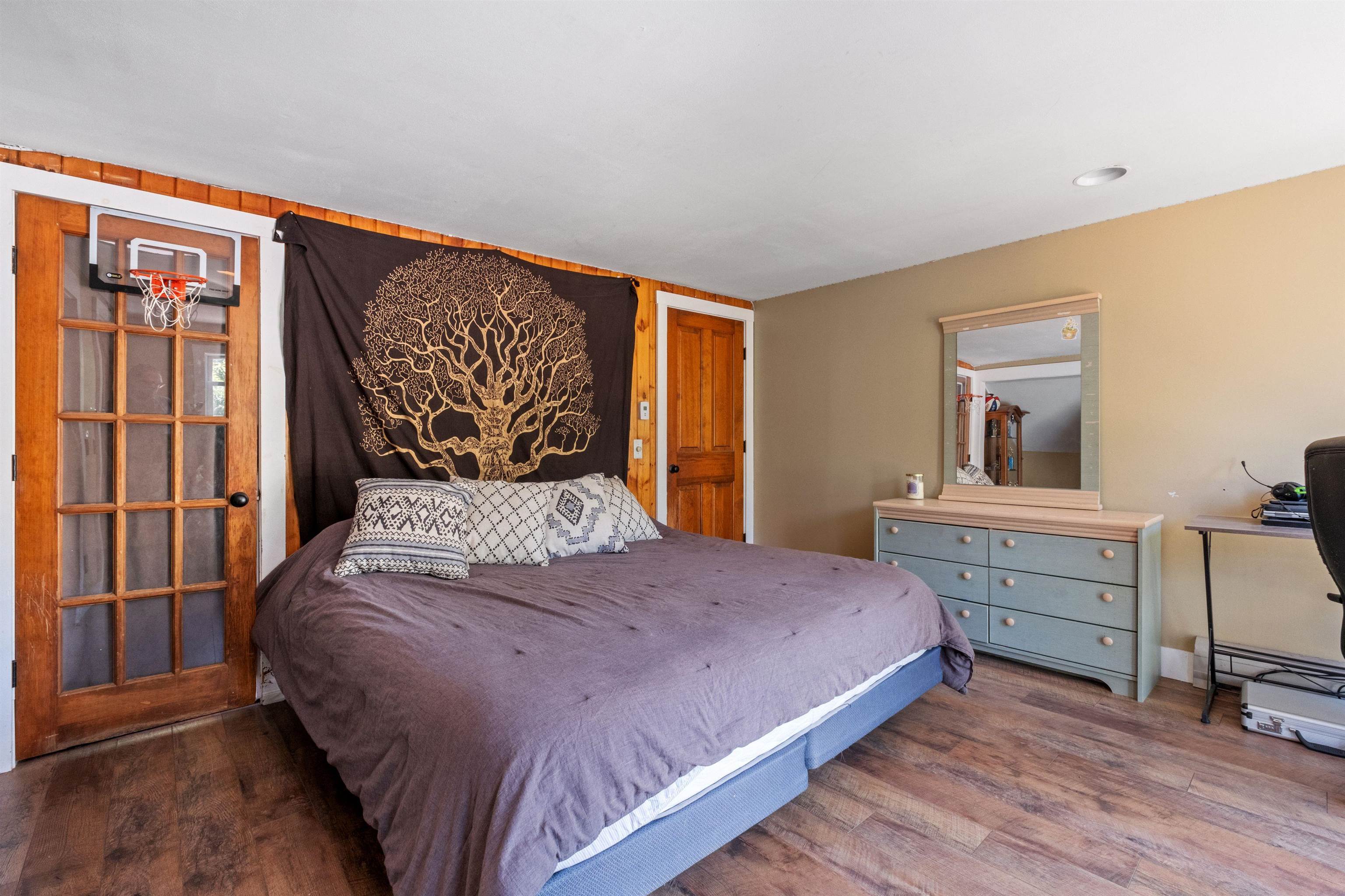 Bradford, New Hampshire, 03221, United States, 4 Bedrooms Bedrooms, ,1 BathroomBathrooms,Residential,For Sale,1924842