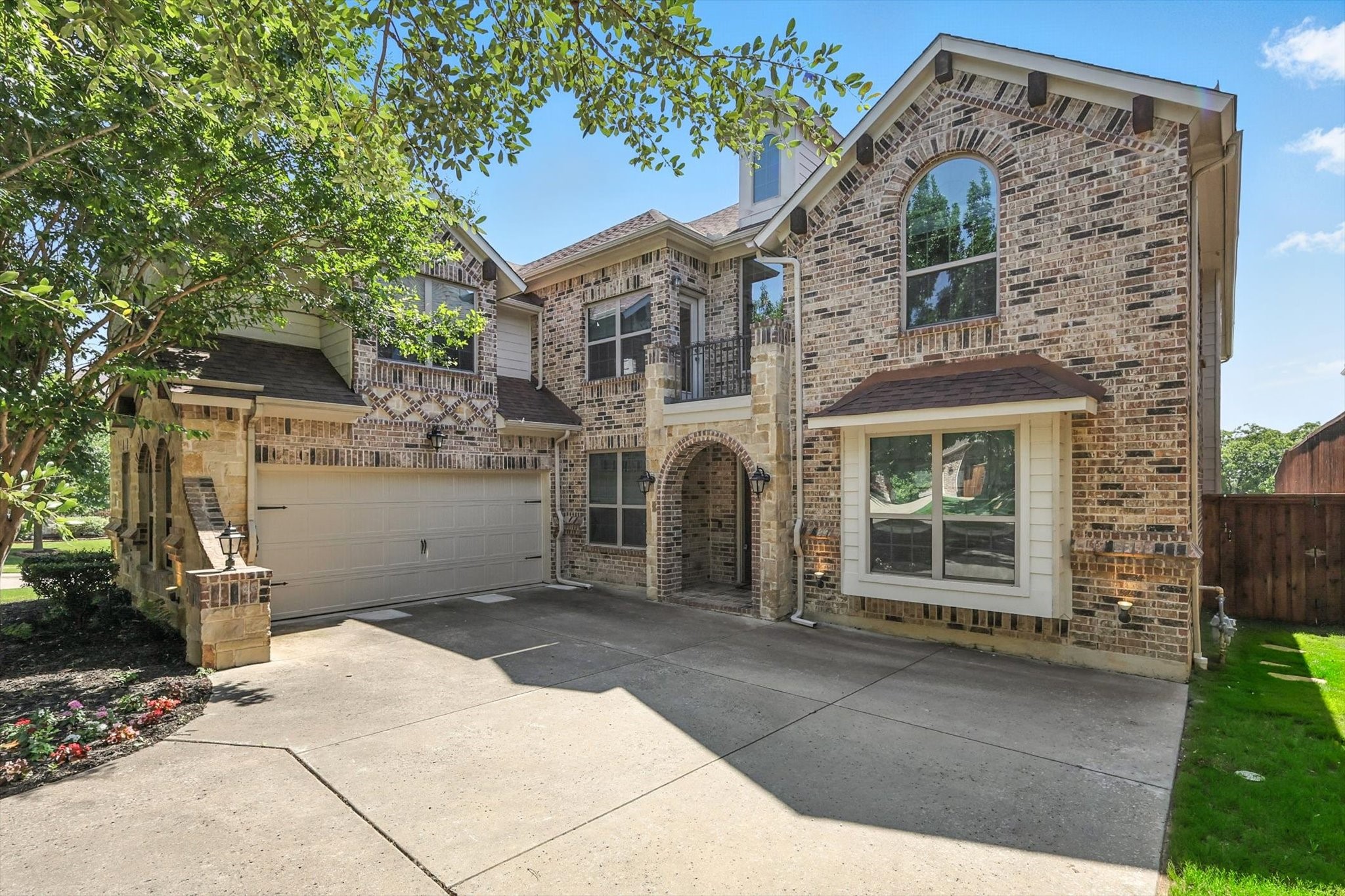 Highland Village, Texas, 75077, United States, 4 Bedrooms Bedrooms, ,4 BathroomsBathrooms,Residential,For Sale,1821197