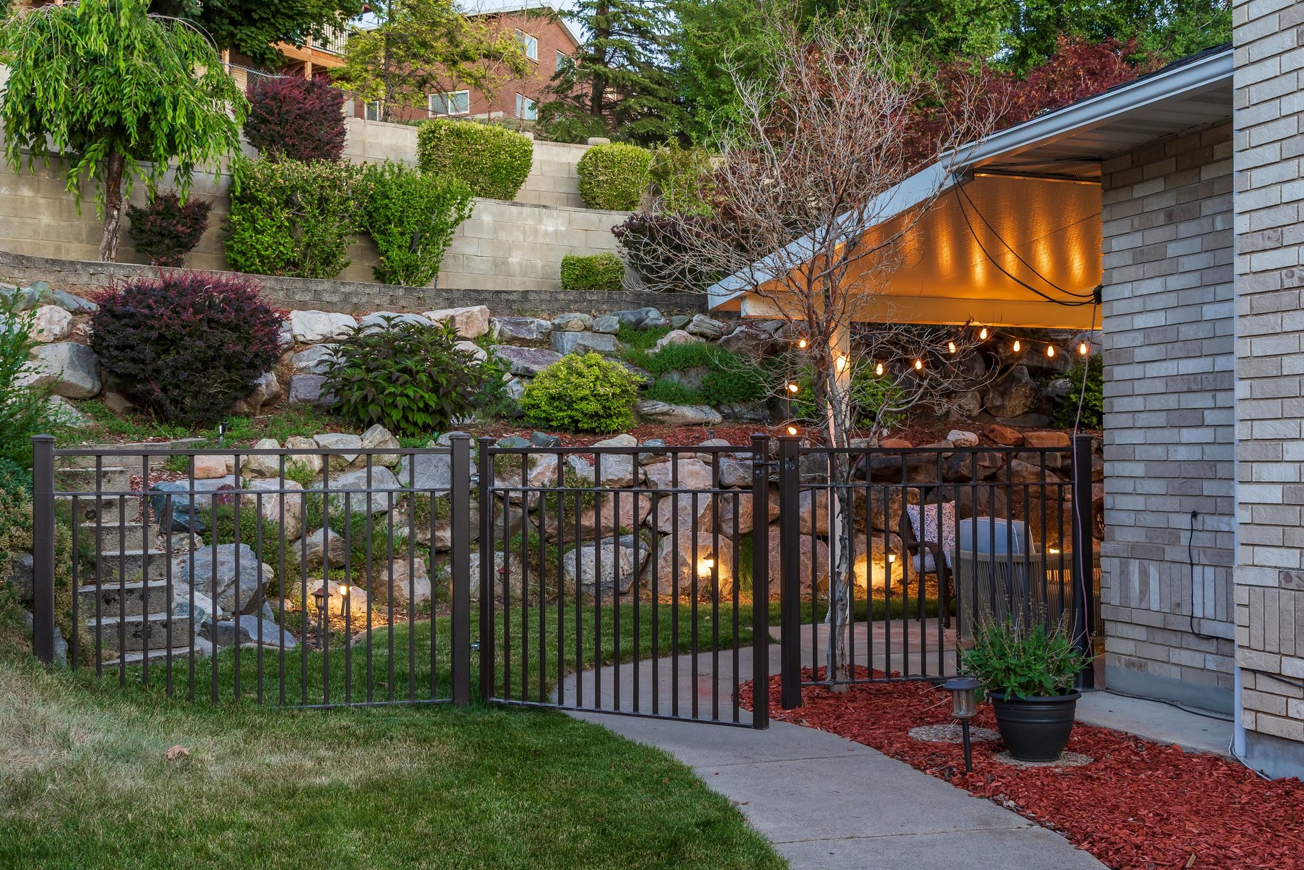  Farmington Rambler on Private Half-Acre with Incredible Views - 物件實景