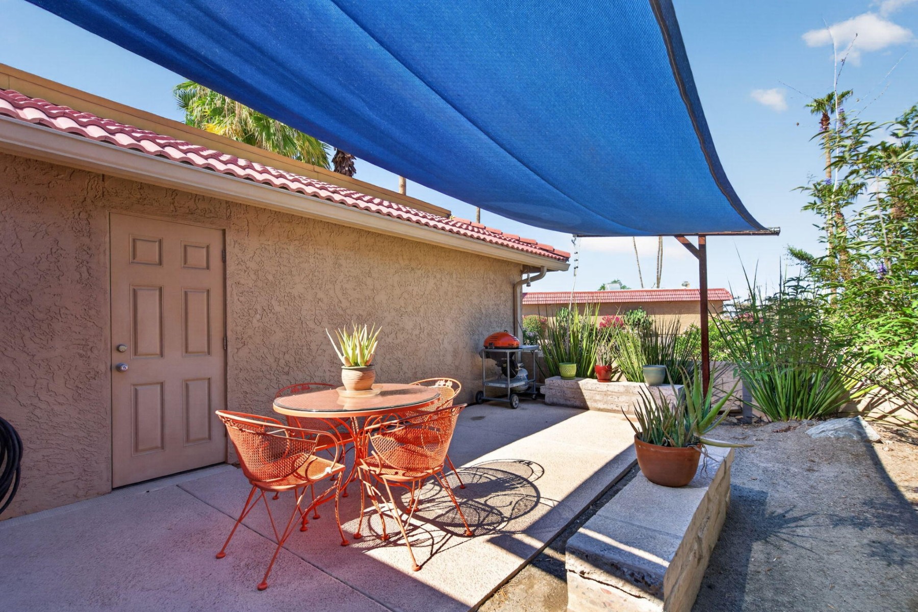  12037 S Half Moon Drive  Phoenix, AZ - 物件實景