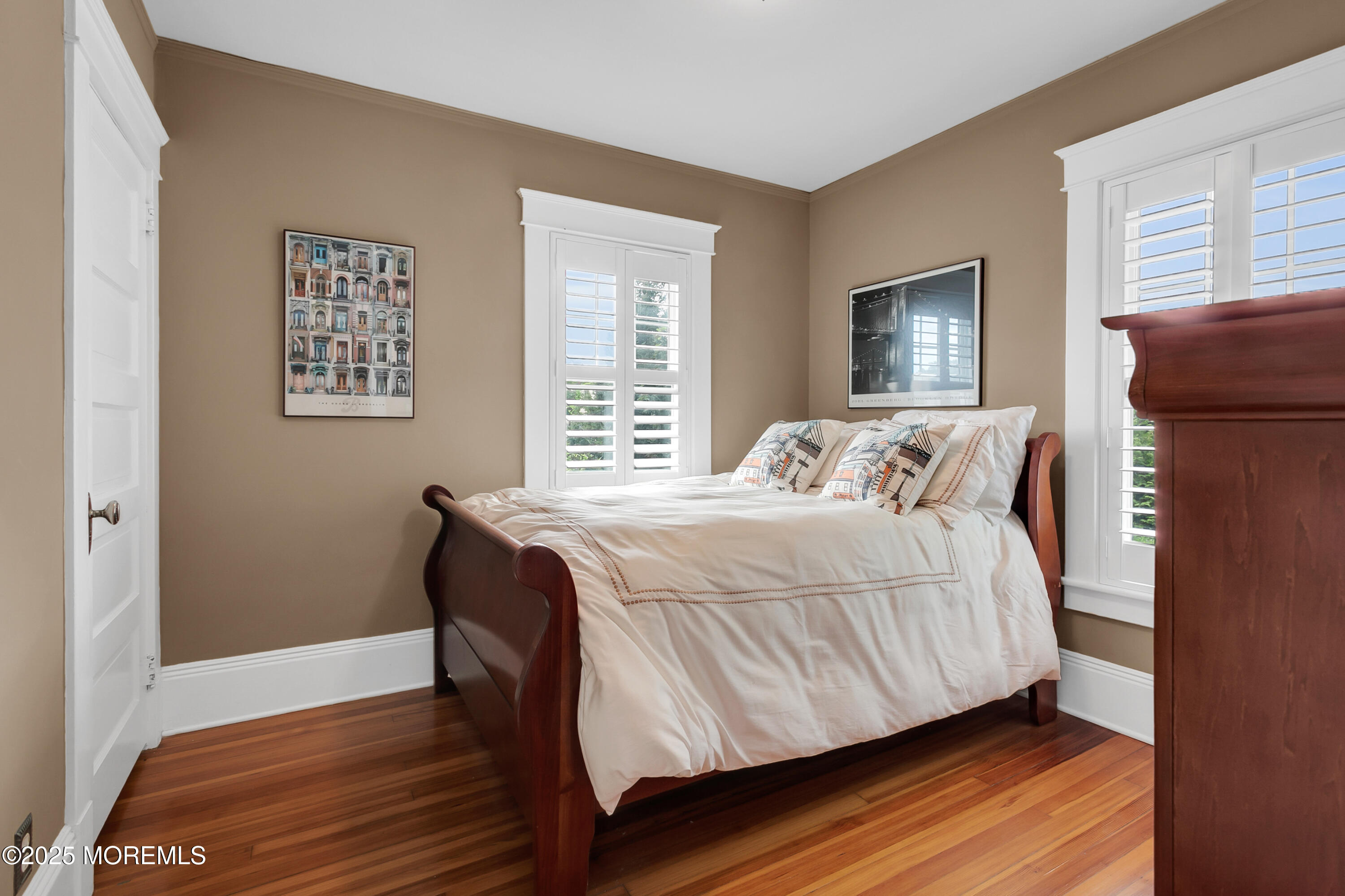 Red Bank, New Jersey, 07701, United States, 3 Bedrooms Bedrooms, ,2 BathroomsBathrooms,Residential,For Sale,1920551