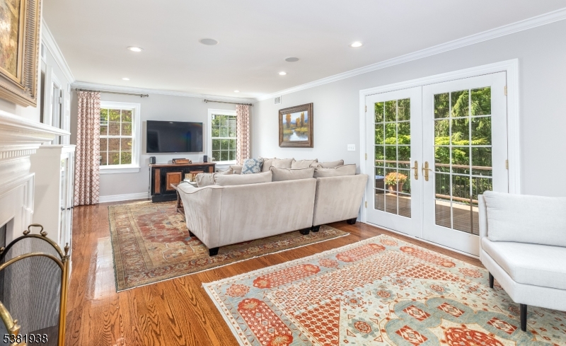 Chatham Boro, New Jersey, 07928, United States, 4 Bedrooms Bedrooms, ,3 BathroomsBathrooms,Residential,For Sale,1941071