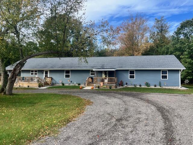 Branch, Michigan, 49402, United States, 5 Bedrooms Bedrooms, ,4 BathroomsBathrooms,Residential,For Sale,1986273