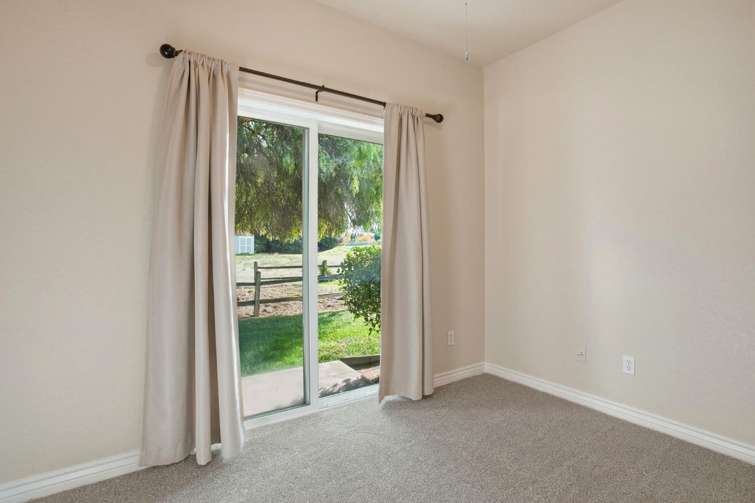 Roseville, California, 95747, United States, 4 Bedrooms Bedrooms, ,4 BathroomsBathrooms,Residential,For Sale,1988108