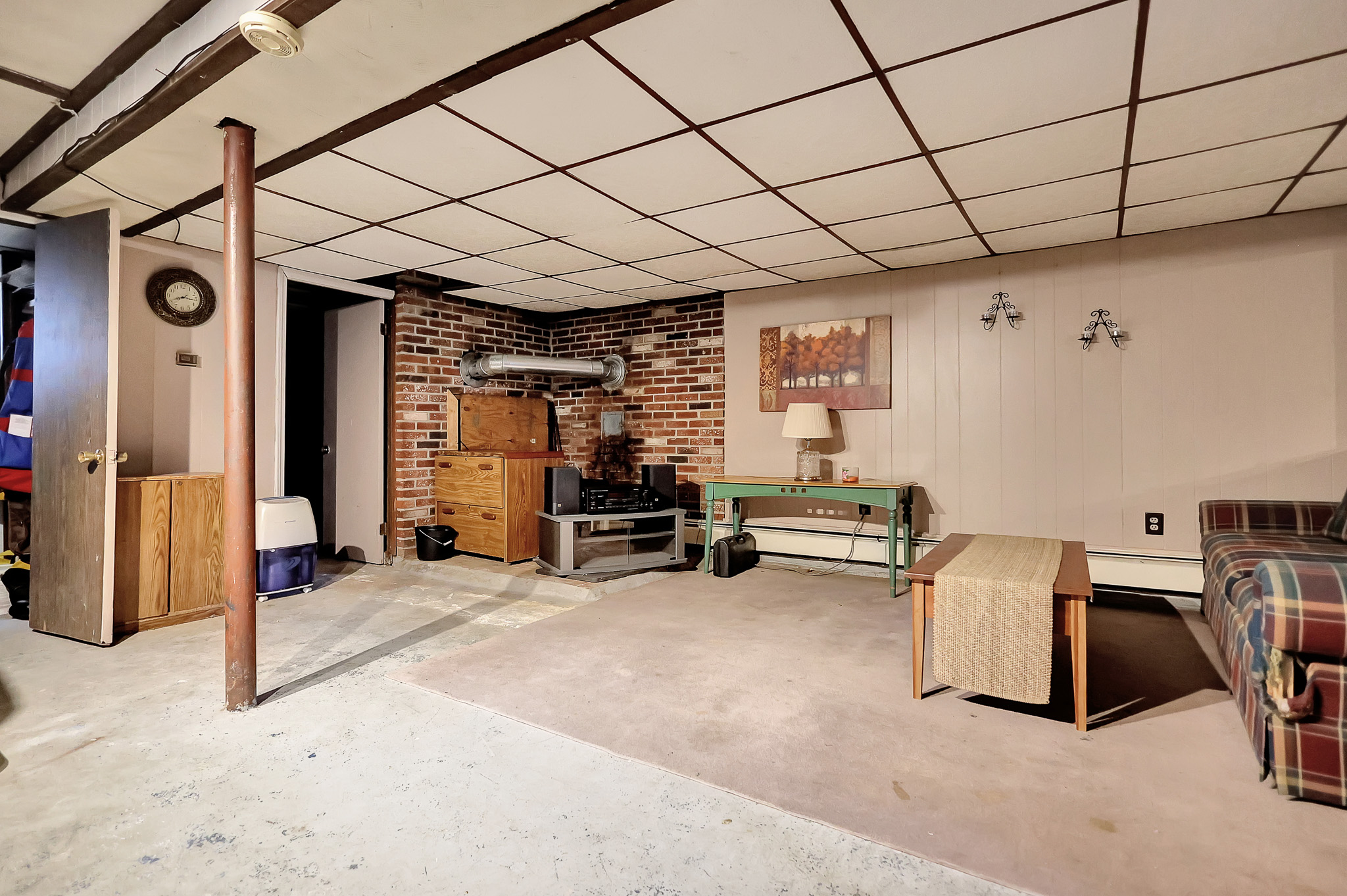 Salem, New Hampshire, 03079, United States, 3 Bedrooms Bedrooms, ,2 BathroomsBathrooms,Residential,For Sale,1942641
