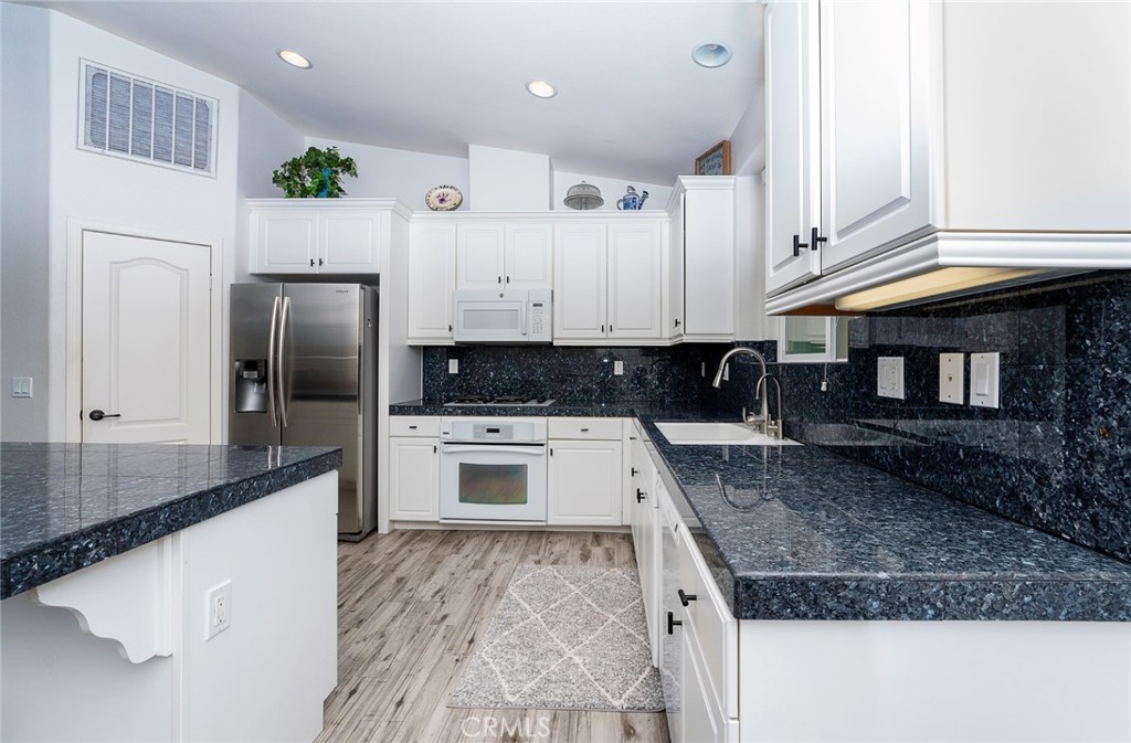 Wildomar, California, 92595, United States, 4 Bedrooms Bedrooms, ,3 BathroomsBathrooms,Residential,For Sale,1860862