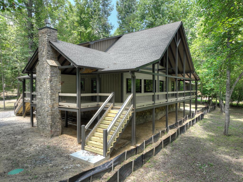 Mineral Bluff, Georgia, 30559, United States, 4 Bedrooms Bedrooms, ,5 BathroomsBathrooms,Residential,For Sale,1858917