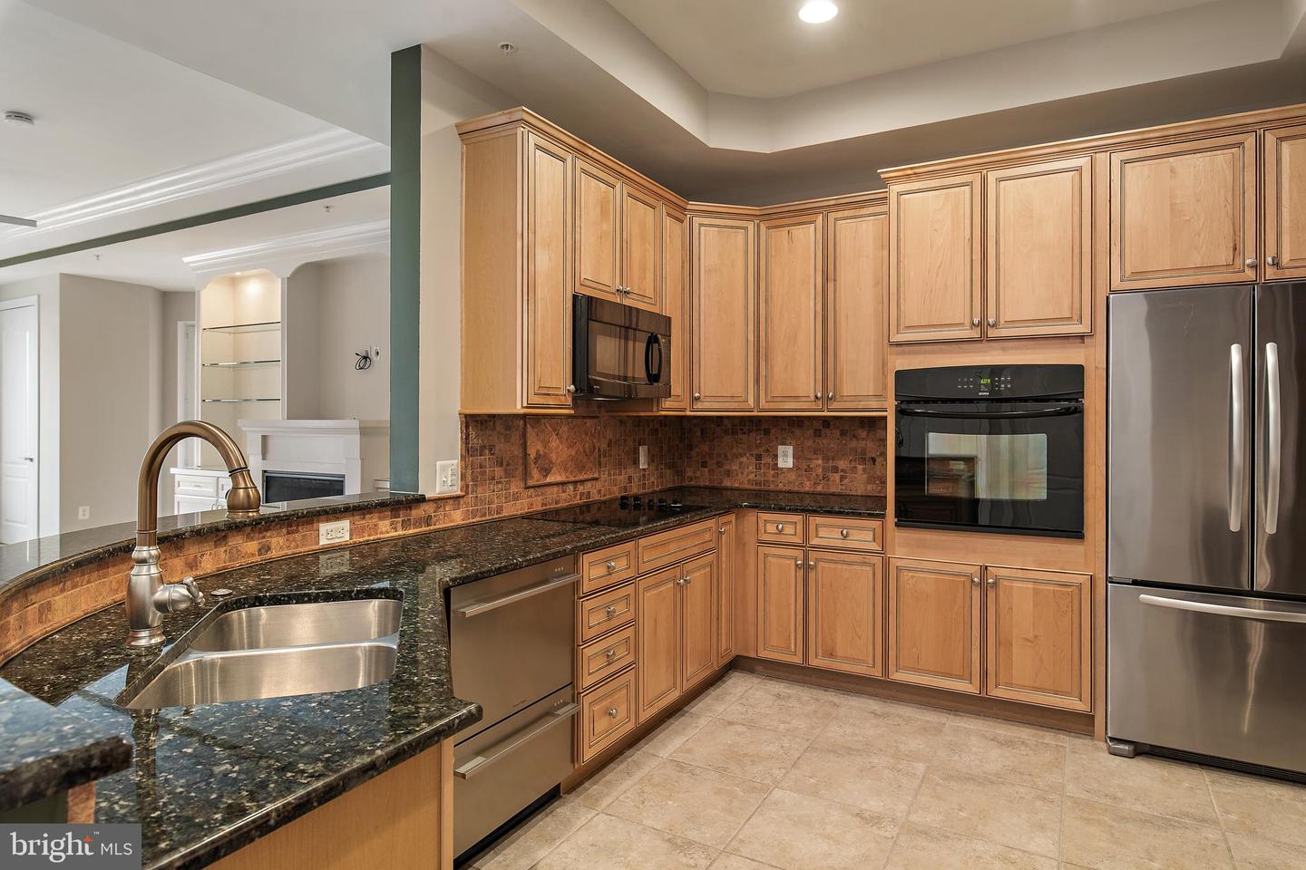 Annapolis, Maryland, 21401, United States, 2 Bedrooms Bedrooms, ,2 BathroomsBathrooms,Residential,For Sale,1848814