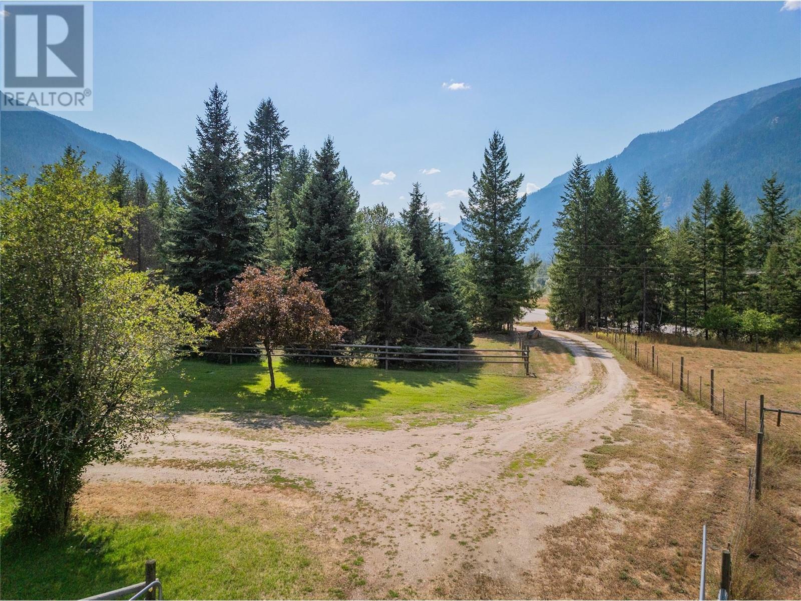 WINLAW, British Columbia, V0G 2J0, CA, 3 Bedrooms Bedrooms, ,2 BathroomsBathrooms,Residential,For Sale,1839031