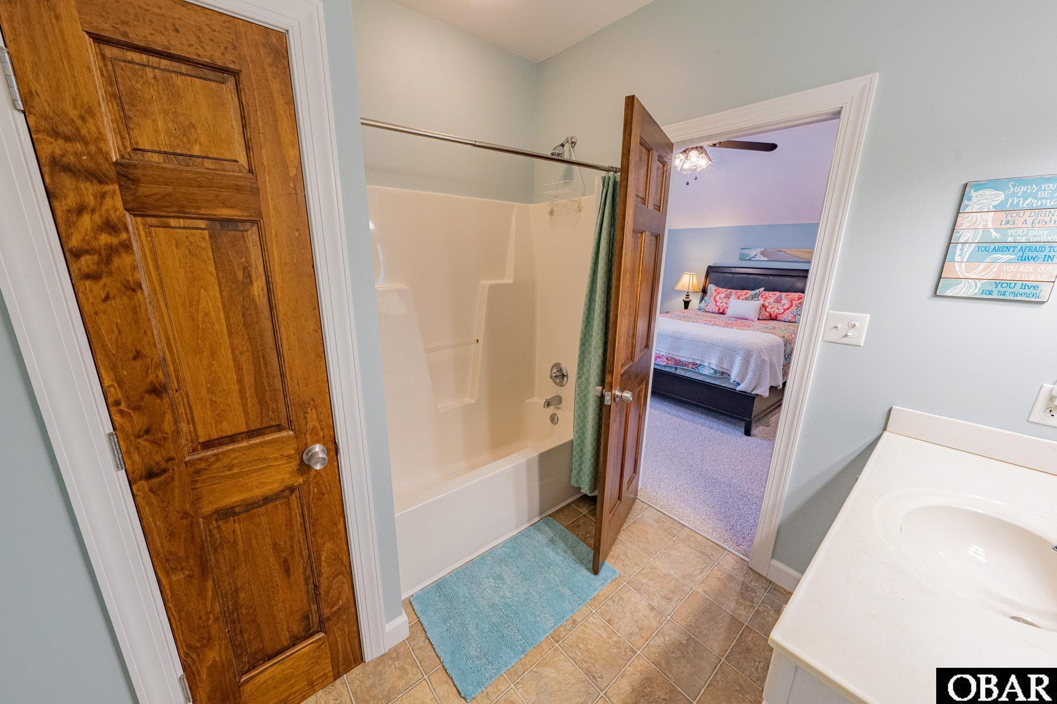 Manteo, North Carolina, 27954, United States, 4 Bedrooms Bedrooms, ,4 BathroomsBathrooms,Residential,For Sale,1988326