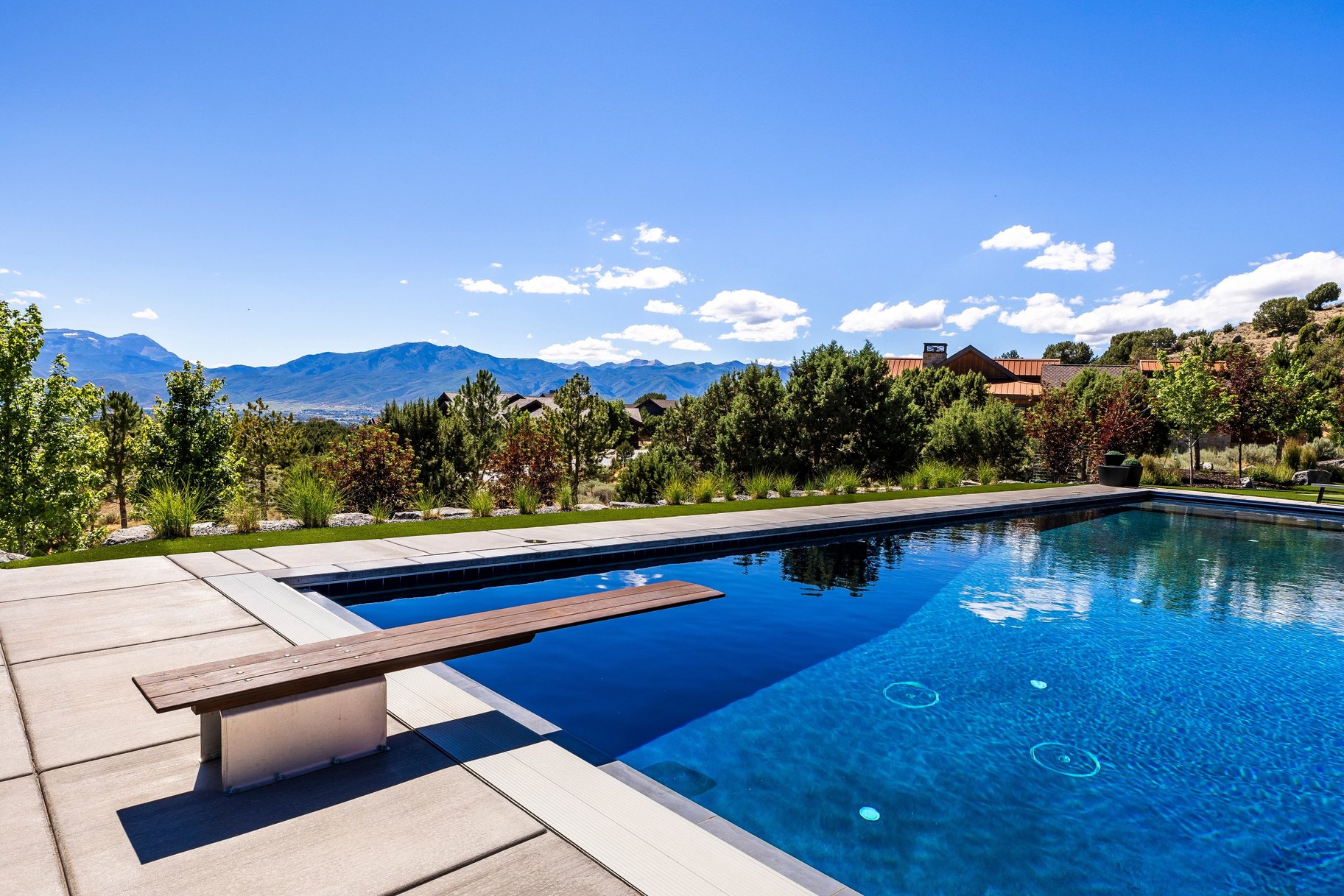  Luxury Lives Here  Architectural Masterpiece with Unmatched Privacy & Views - 物件實景