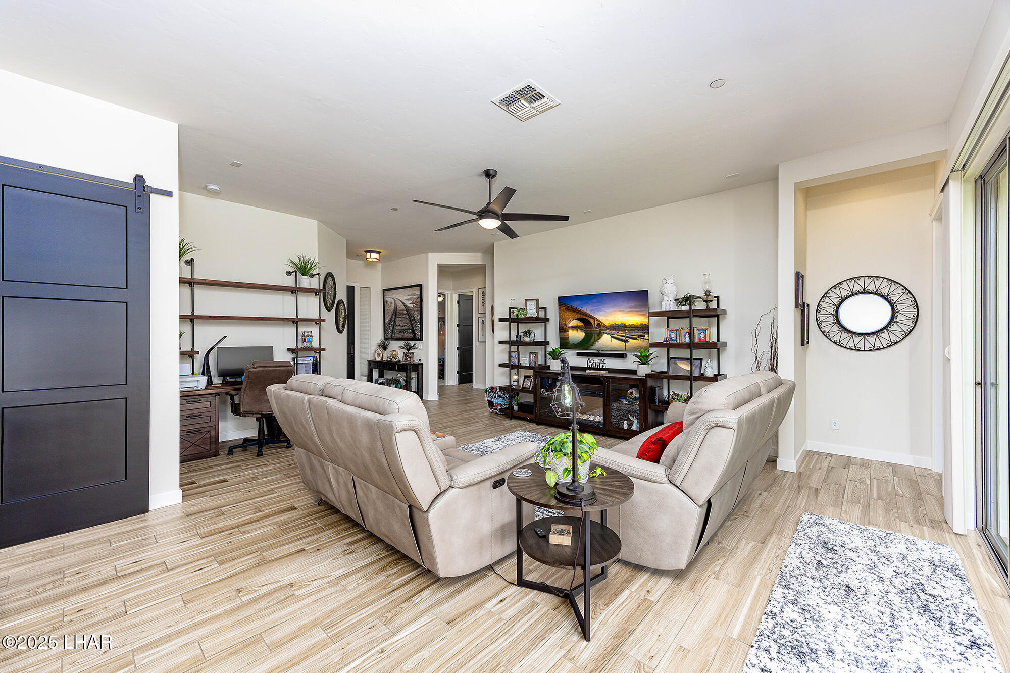 Lake Havasu City, Arizona, 86406, United States, 3 Bedrooms Bedrooms, ,1 BathroomBathrooms,Residential,For Sale,1998325