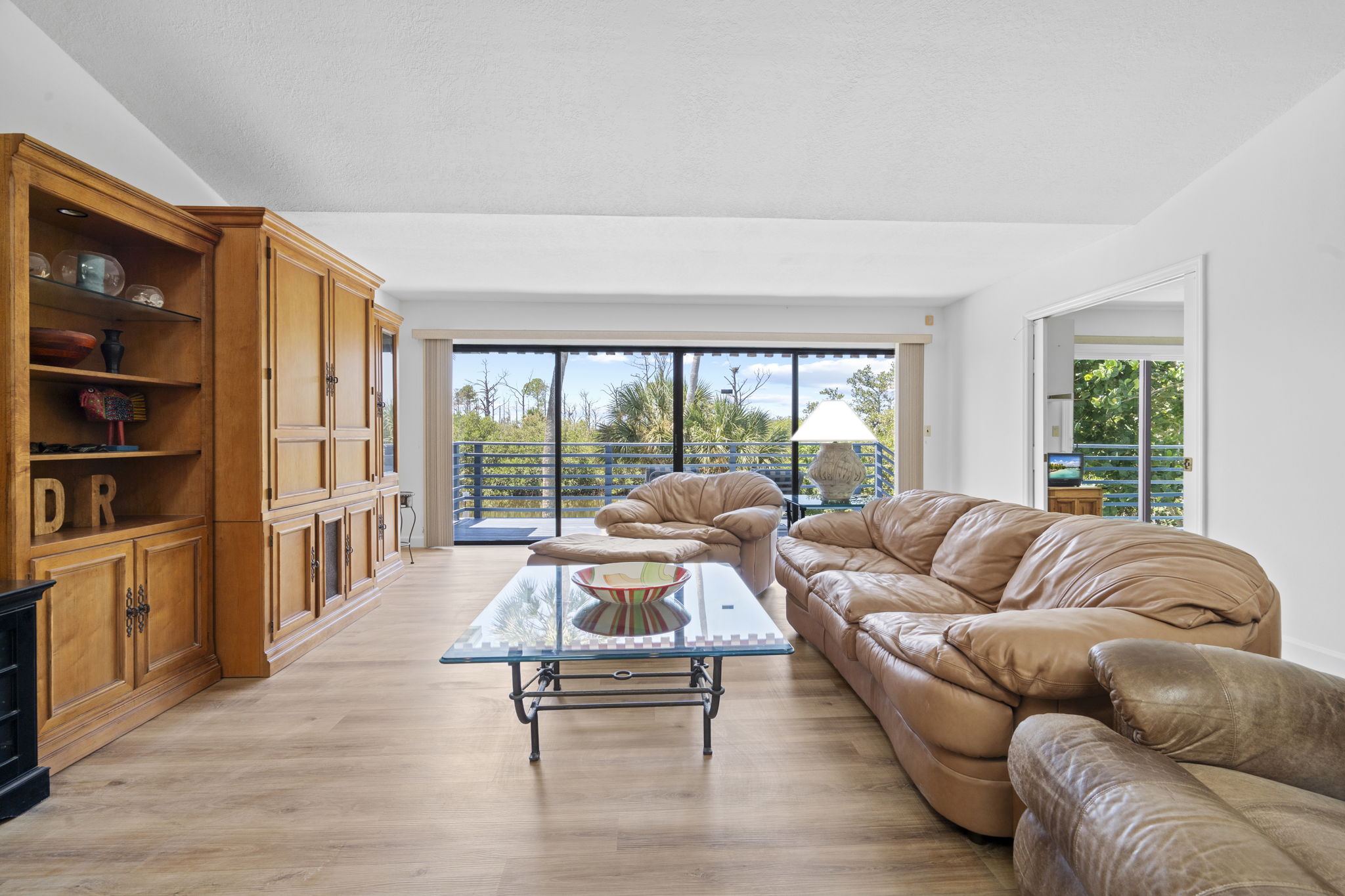 Tarpon Springs, Florida, 34689, United States, 3 Bedrooms Bedrooms, ,2 BathroomsBathrooms,Residential,For Sale,1976239