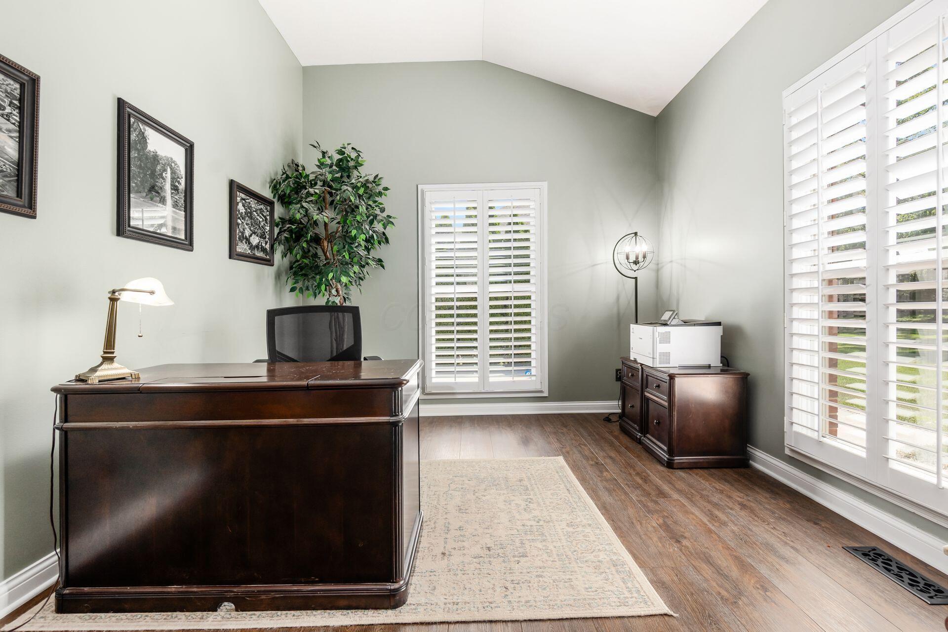 Dublin, Ohio, 43017, United States, 4 Bedrooms Bedrooms, ,5 BathroomsBathrooms,Residential,For Sale,1932782