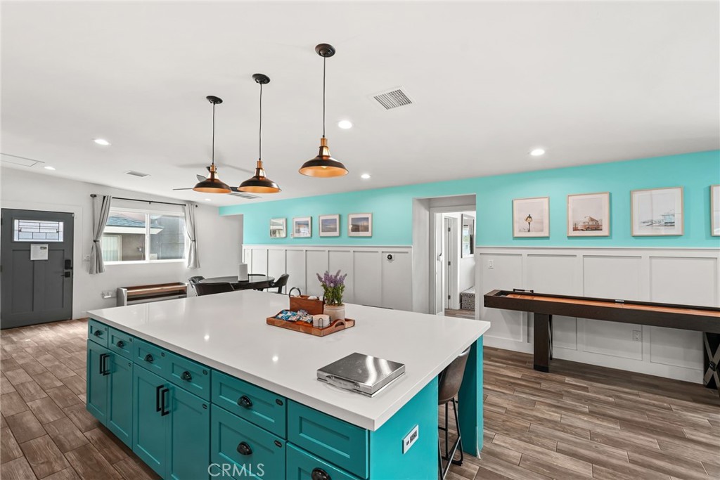 Oxnard, California, 93035, United States, 5 Bedrooms Bedrooms, ,1 BathroomBathrooms,Residential,For Sale,1847302