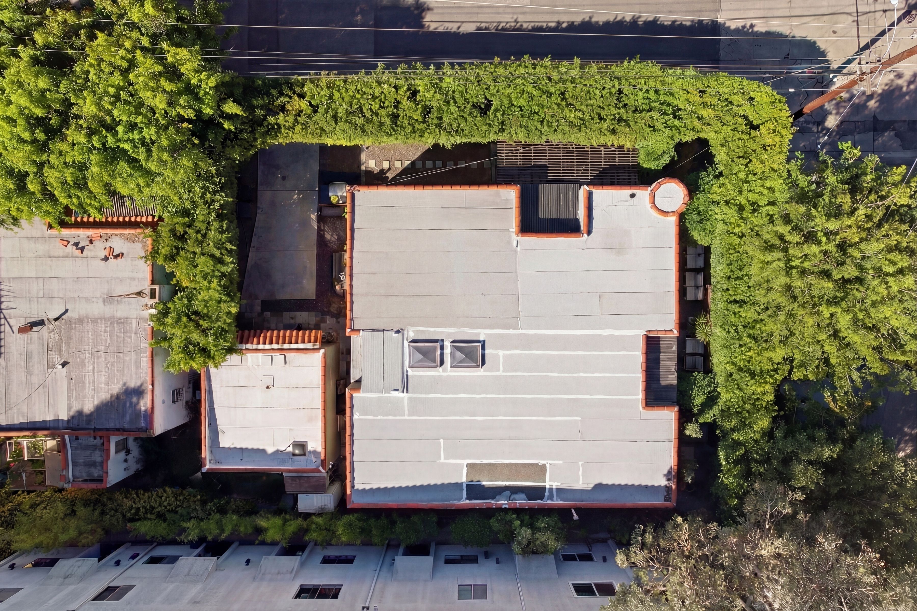  853-855 North Sweetzer Avenue - 物件實景