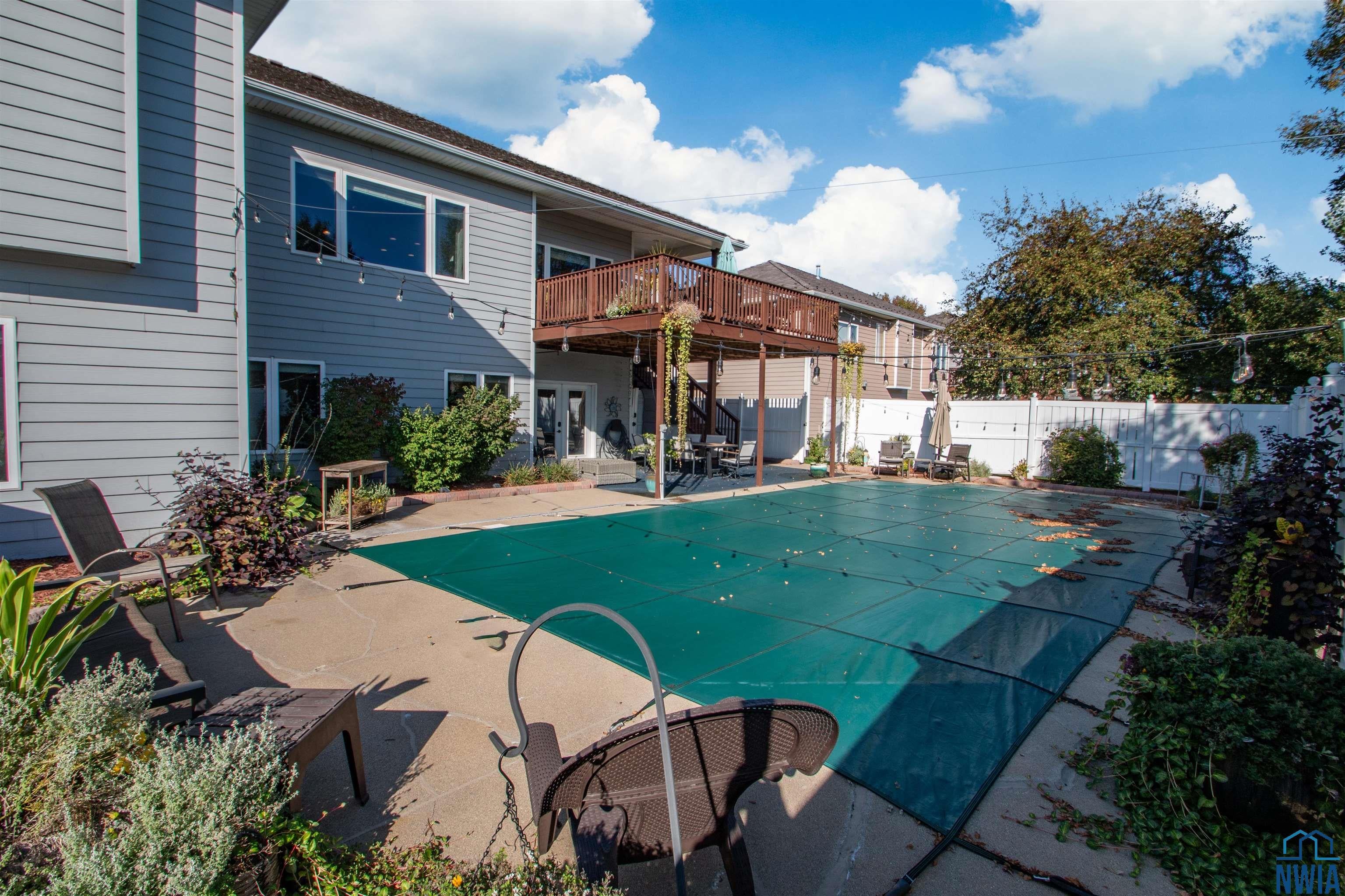 Sioux City, Iowa, 51106, United States, 5 Bedrooms Bedrooms, ,7 BathroomsBathrooms,Residential,For Sale,1976174