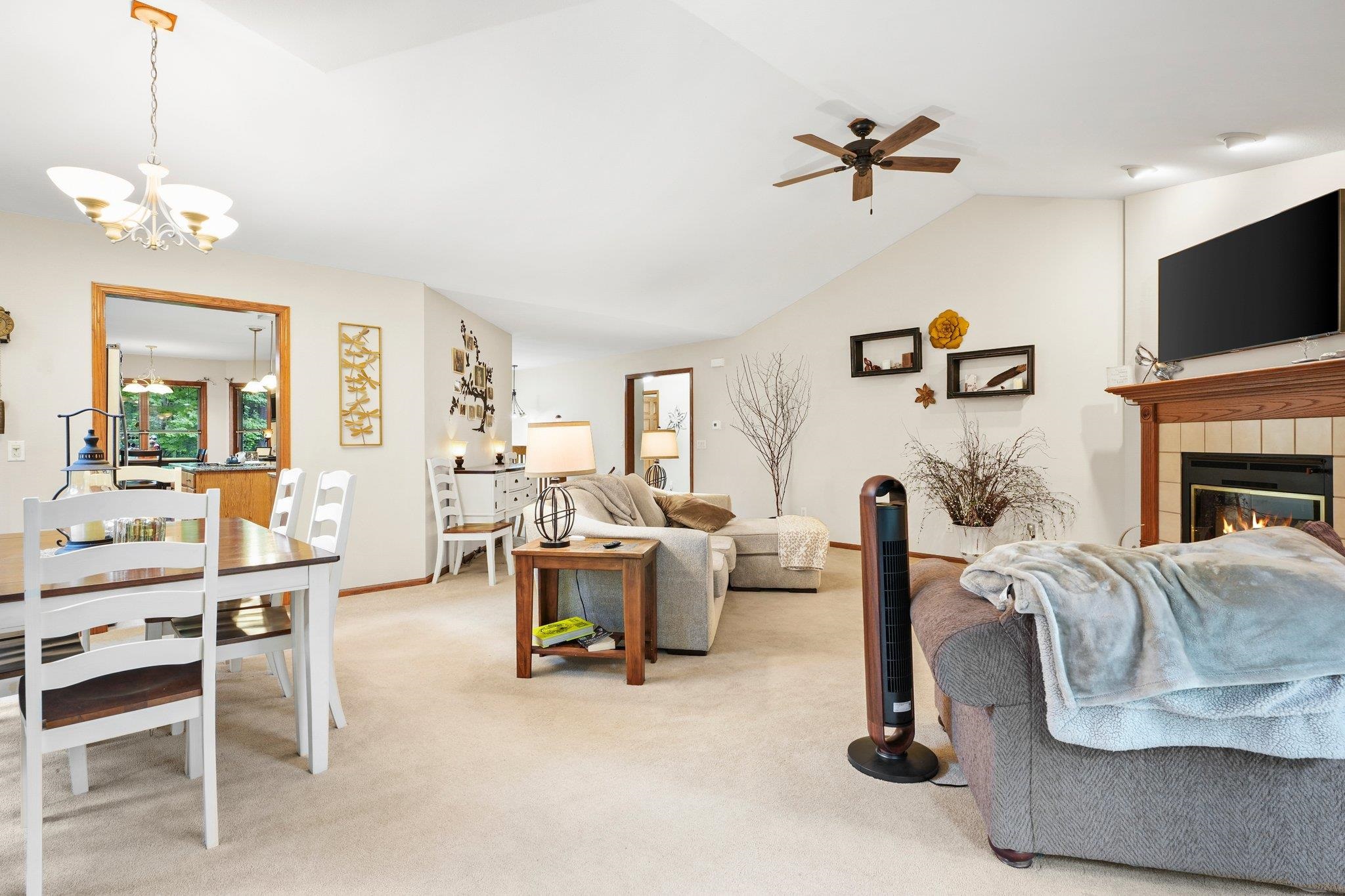 Spring Green, Wisconsin, 53588, United States, 4 Bedrooms Bedrooms, ,3 BathroomsBathrooms,Residential,For Sale,1930492