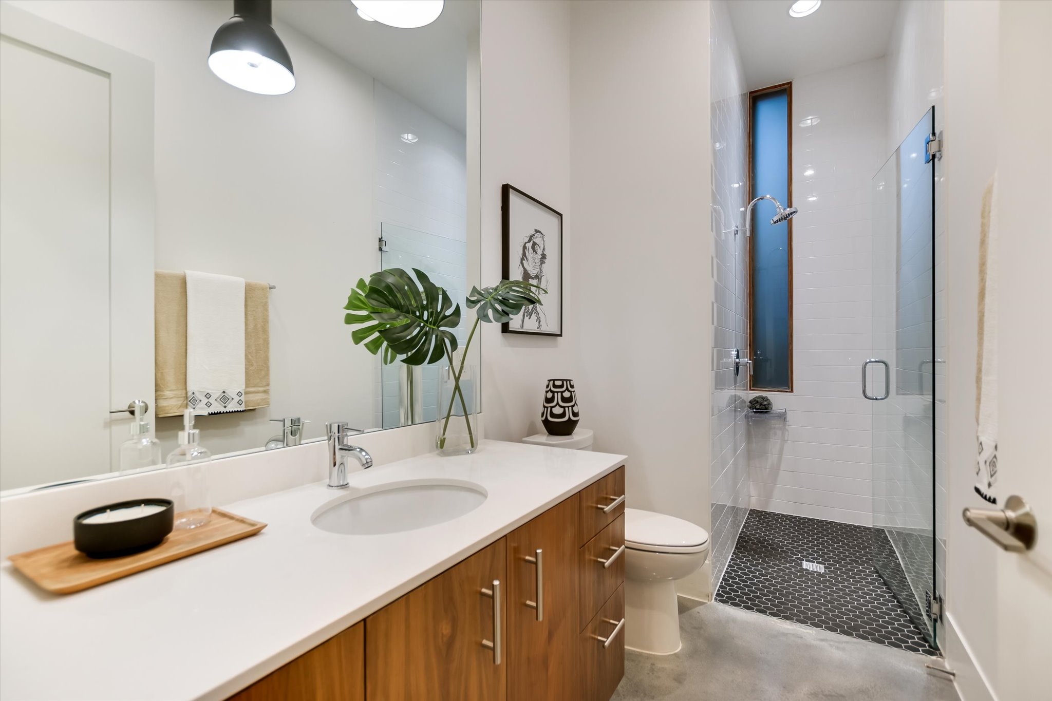  where  modern design meets everyday ease in galindo - 物件實景