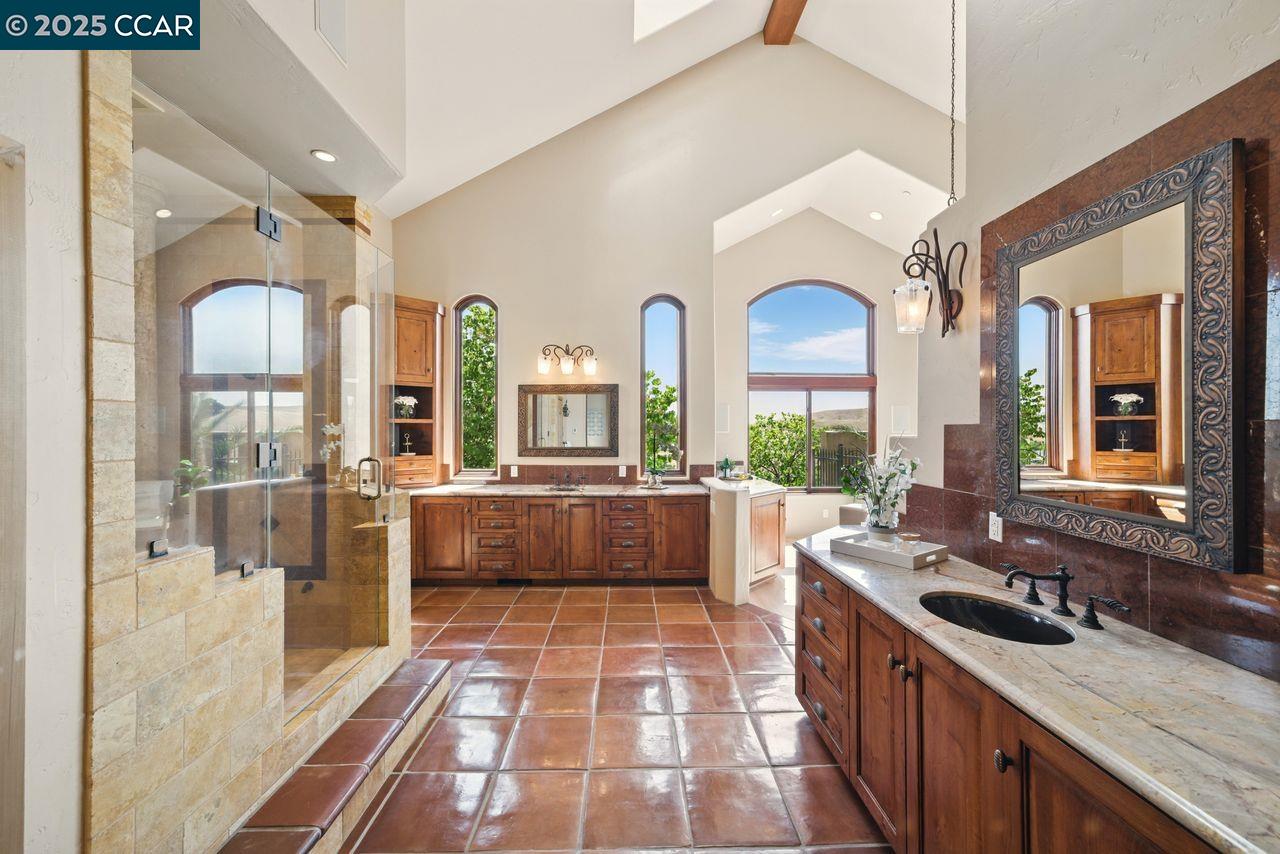 Danville, California, 94506, United States, 4 Bedrooms Bedrooms, ,4 BathroomsBathrooms,Residential,For Sale,1940508