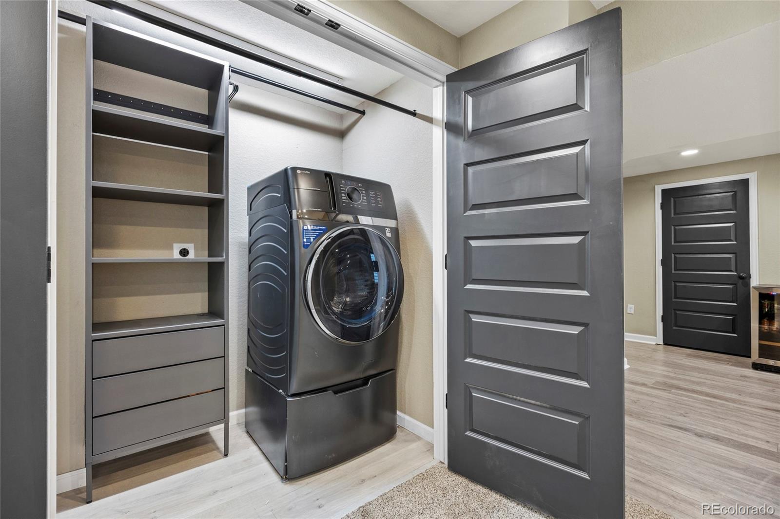 Aurora, Colorado, 80018, United States, 5 Bedrooms Bedrooms, ,3 BathroomsBathrooms,Residential,For Sale,1993047