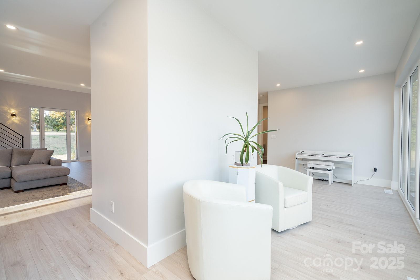 Waxhaw, North Carolina, 28173, United States, 5 Bedrooms Bedrooms, ,4 BathroomsBathrooms,Residential,For Sale,1990877