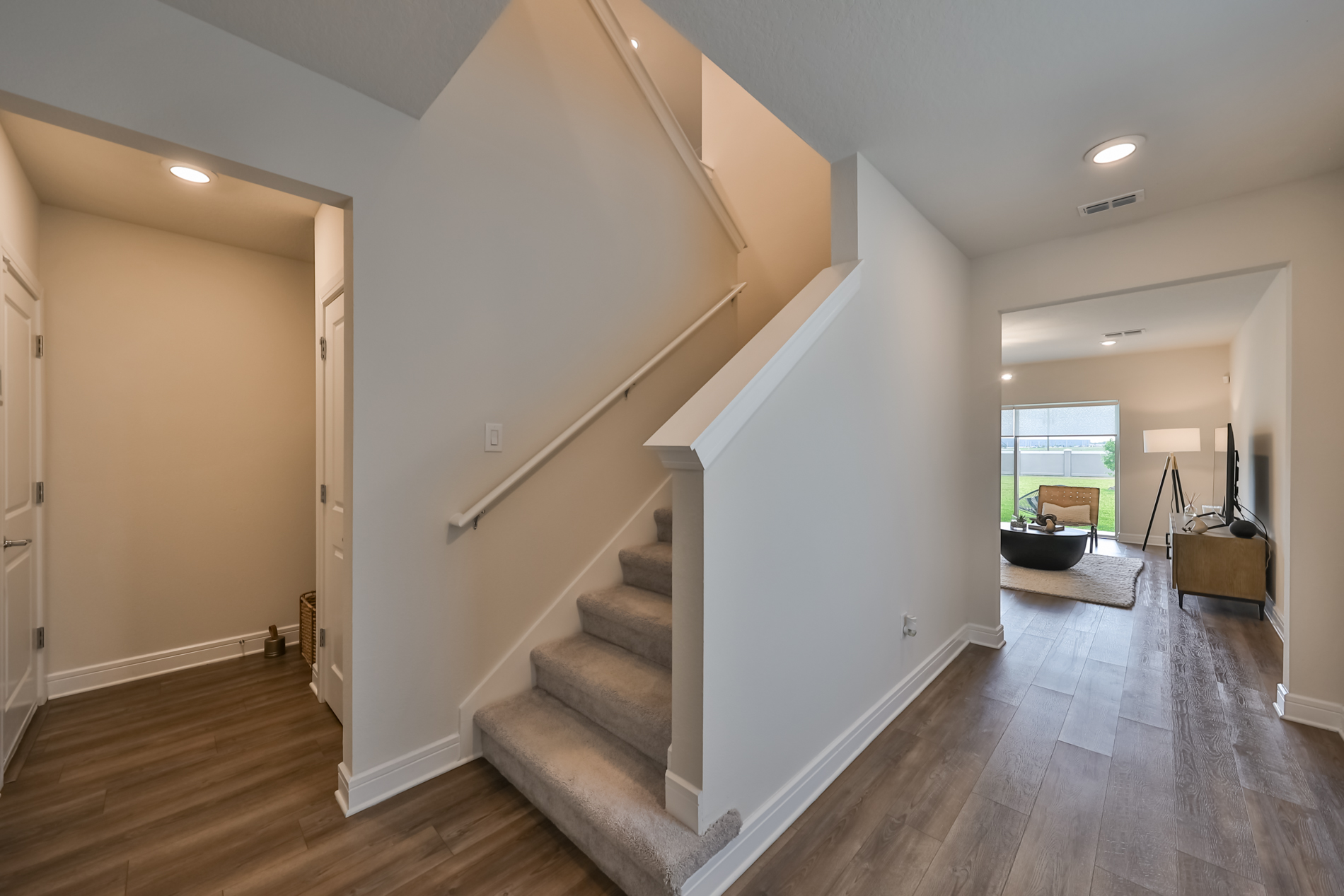 Wesley Chapel, Florida, 33545, United States, 5 Bedrooms Bedrooms, ,3 BathroomsBathrooms,Residential,For Sale,1931588