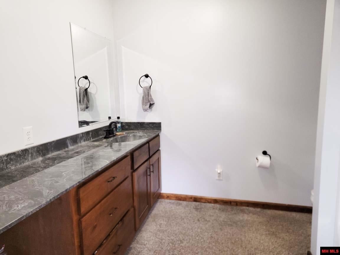Franklin, Arkansas, 72536, United States, 5 Bedrooms Bedrooms, ,3 BathroomsBathrooms,Residential,For Sale,2039993